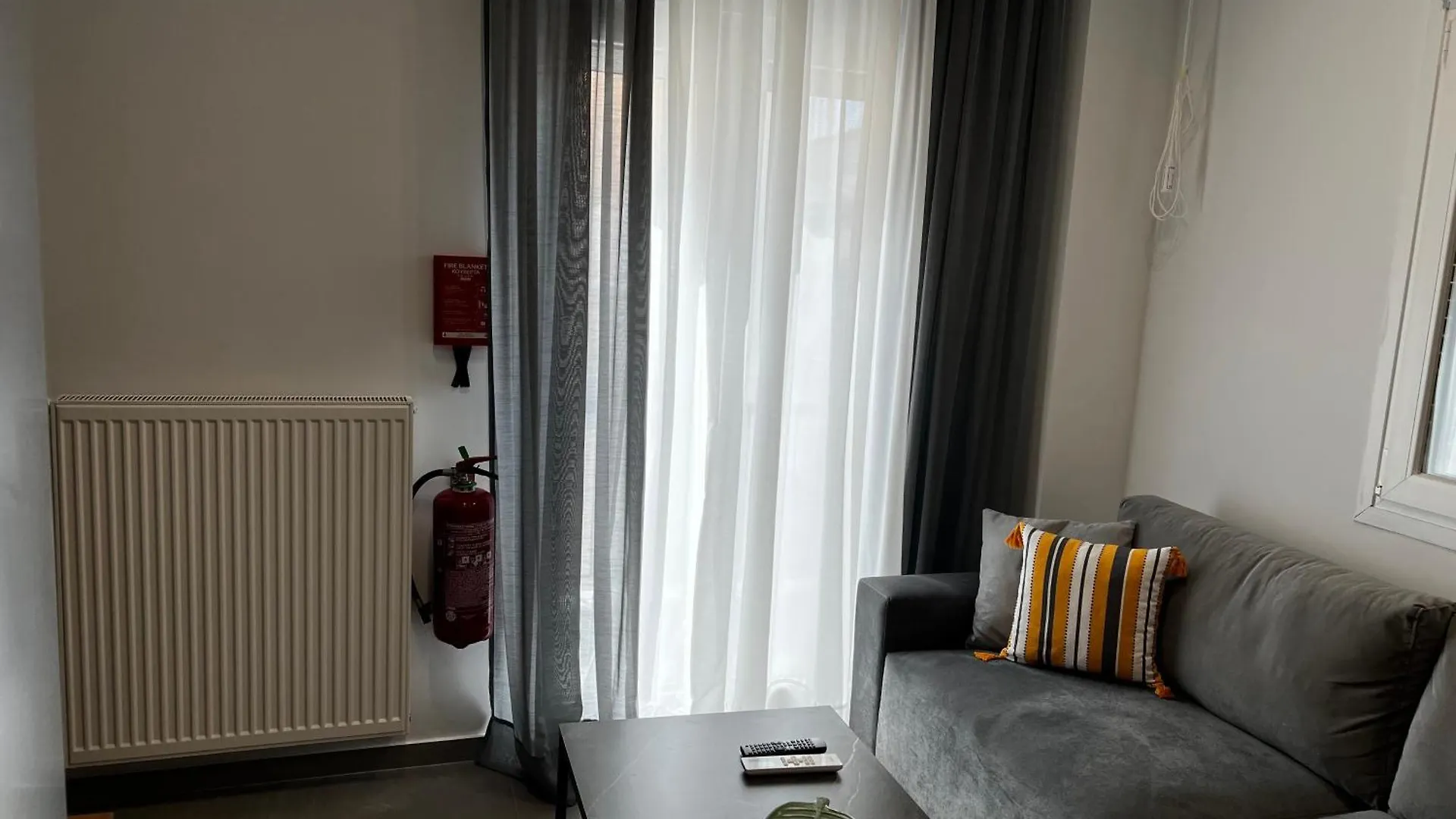 Oasis In Thessaloniki With 500 Mbps Internet Apartment