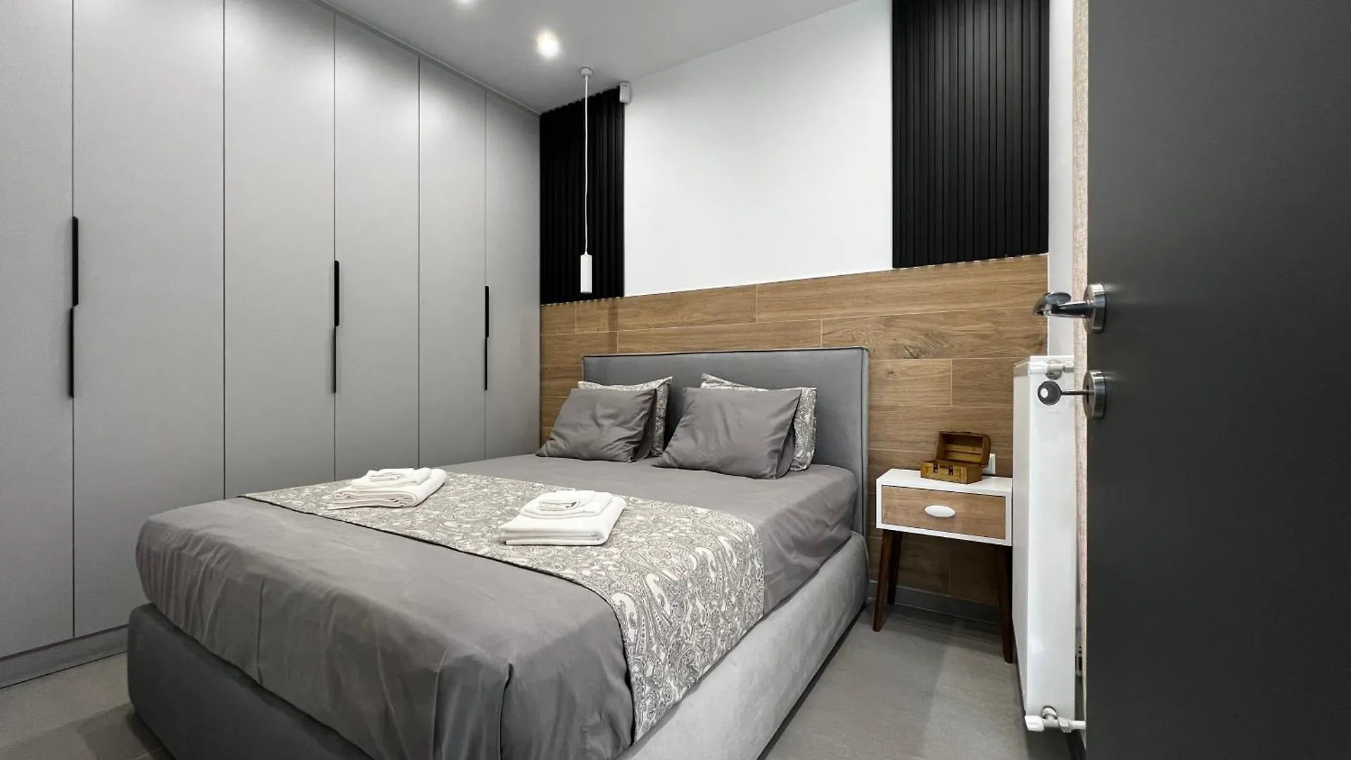 Oasis In Thessaloniki With 500 Mbps Internet Apartment